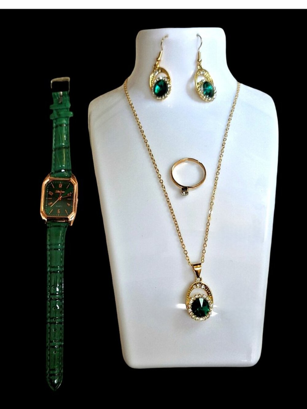 4PC Elegant Green and Gold Tone Jewelry Set for Women